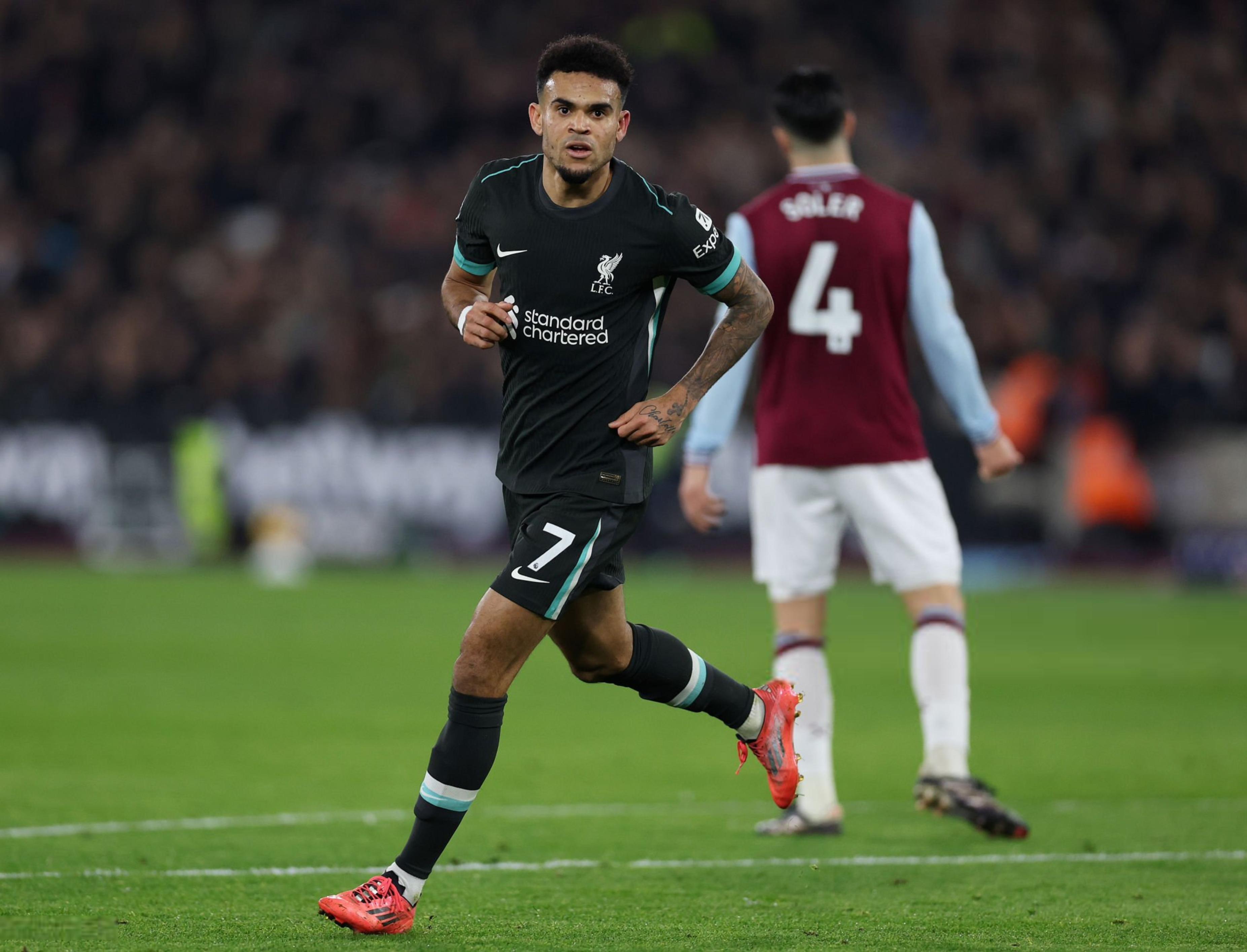 热火不断突破！，萨拉赫连续三场比赛得分超过重要助攻引发球迷热议的简单介绍