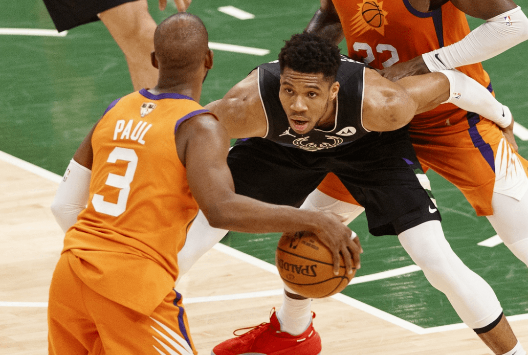 关于Karsa赛事官方发布精彩发挥新规，雄鹿争议不断！的信息